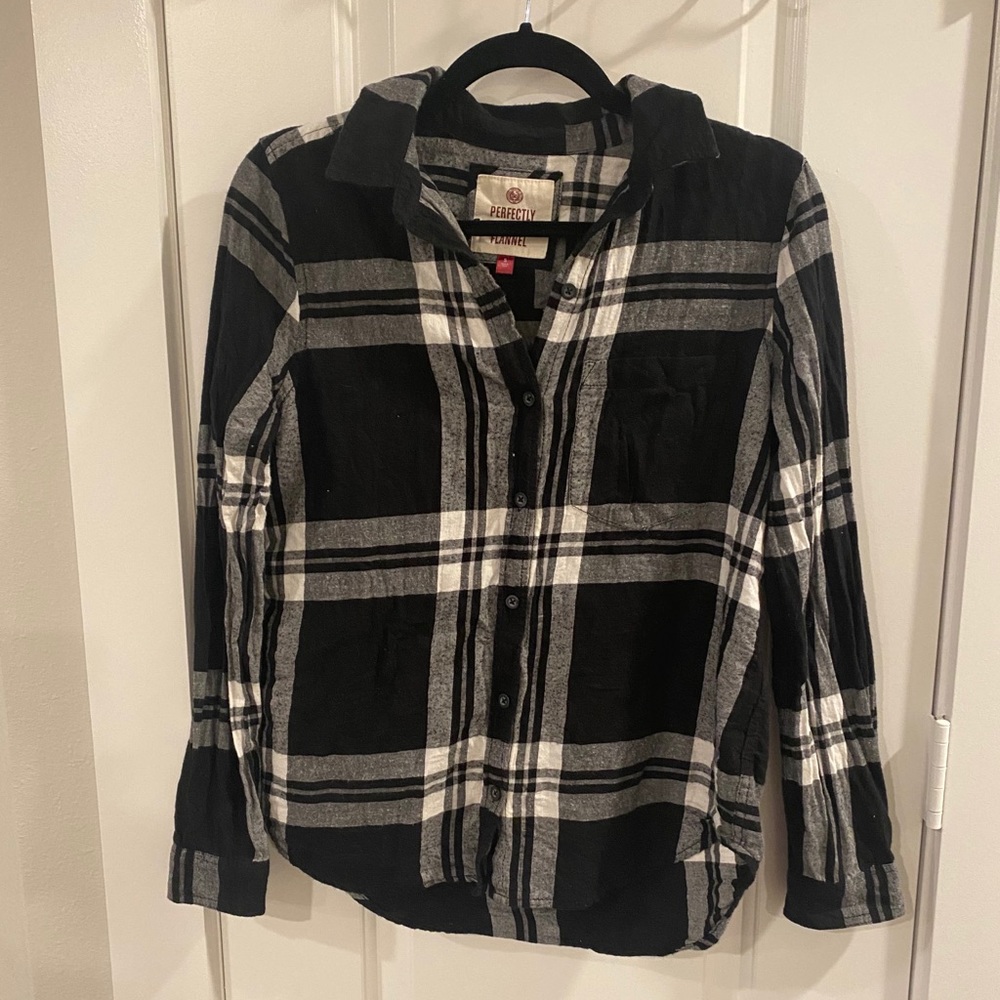 SO Black and White Plaid Flannel